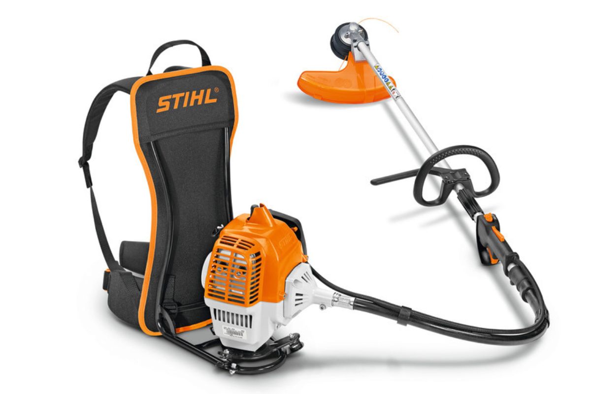 Kosy STIHL – kosa mechaniczna i podkaszarka