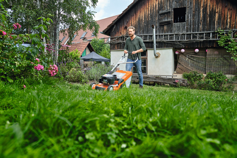 Stihl kosiarka spalinowa RM 650 VS [Moc 3,5 KM] Szer. koszenia 48 cm, poj. kosza 70L