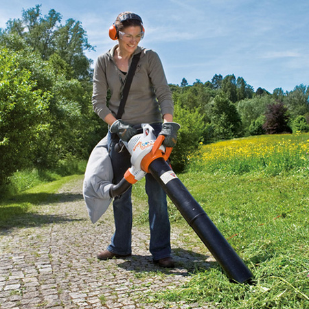 Stihl Odkurzacz ogrodowy, elektryczny SHE 81 [Moc 1,4 kW] Poj. worka 45L