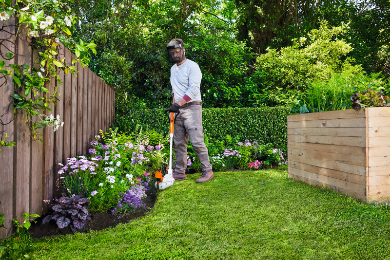 STIHL Kosa akumulatorowa FSA 30 Zestaw z AS2 + AL1