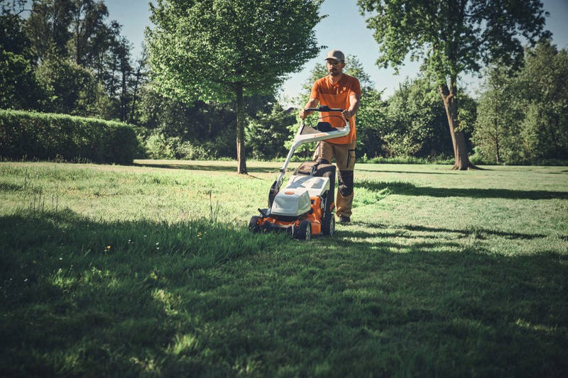 STIHL RMA 750 V – kosiarka akumulatorowa