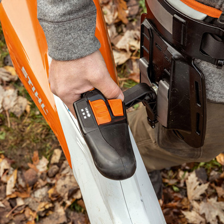 Stihl Dmuchawa akumulatorowa BGA 200 [36 V] z systemem AP. 3-stopn. regulacja mocy, funkcja Boost - komfortowy system nośny