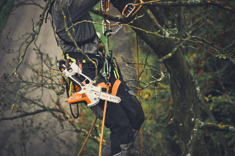 Stihl Przecinarka akumulatorowa GTA 40  [ 21,6 V] Prowadnica: 15 cm 1/4" 1,1 BEZ AKUMULATORA I ŁADOWARKI !!