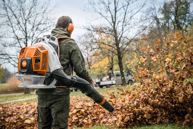STIHL BR 800 C-E najmocniejsza dmuchawa plecakowa