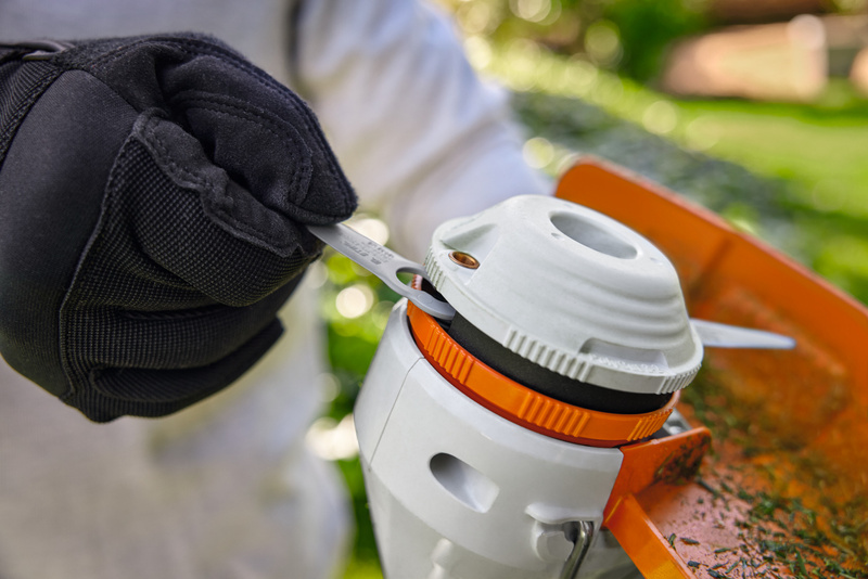 STIHL Kosa akumulatorowa FSA 30 Zestaw z AS2 + AL1