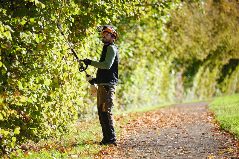 STIHL KMA 120 R – KombiMotor akumulatorowy