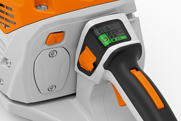 Stihl Pilarka akumulatorowa MSA 300 C-O z systemem AP. Prowadnica: 40 cm 0.325” RM Pro 1,3 Light 04 - łatwość konserwacji