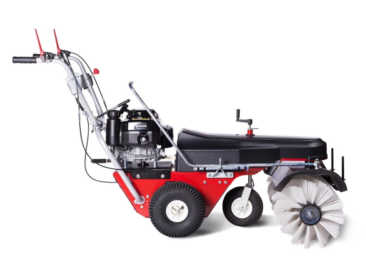 LIMPAR Zamiatarka spalinowa Limpar 102 - wszechstronność i komfort