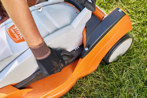 STIHL Kosiarka akumulatorowa RMA 239 – 37 cm, zestaw AK 30 + AL 101