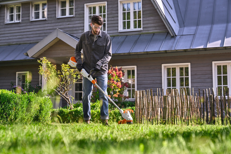 STIHL FSA 50 Podkaszarka akumulatorowa 30 cm – STIHL ZESTAW