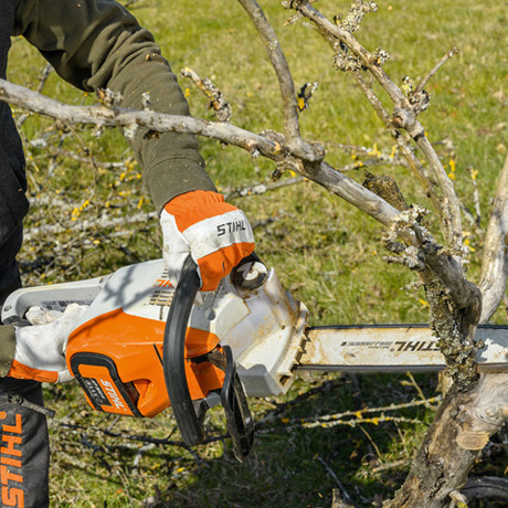 STIHL MSA 220 C-B – pilarka akumulatorowa, prowadnica 35 cm