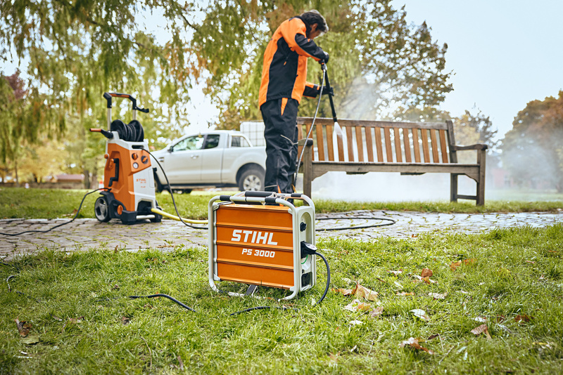 Stihl Przenośna stacja zasilania PS 3000. Mocny generator do zasilania urządzeń przewodowych.