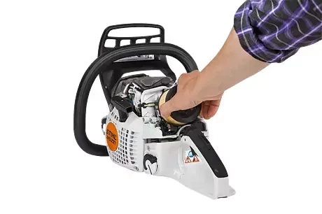 STIHL MS 231 PM3 – Cut Kit 4, Smart Connector, nauszniki, pojemnik i zestaw olejów