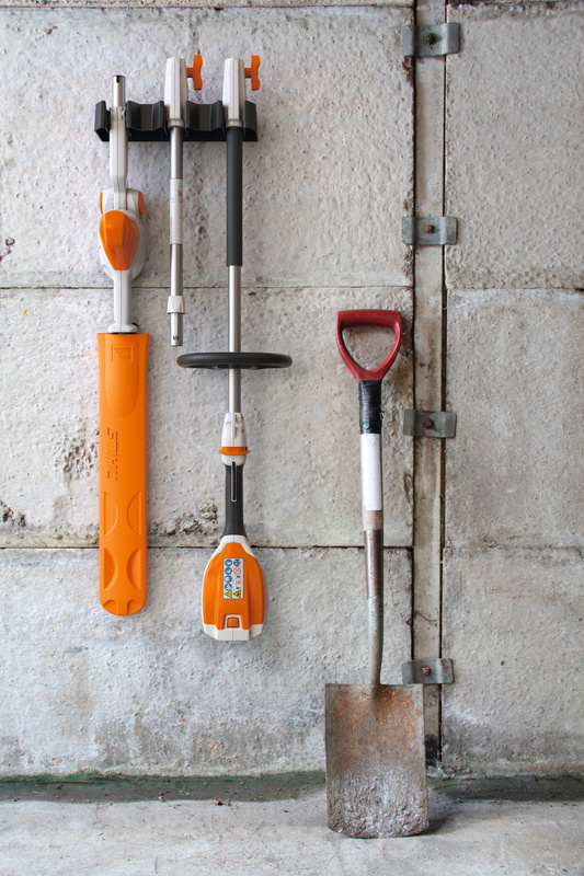 STIHL HLA 56 – nożyce akumulatorowe na wysięgniku, dł. 210 cm, listwa 45 cm