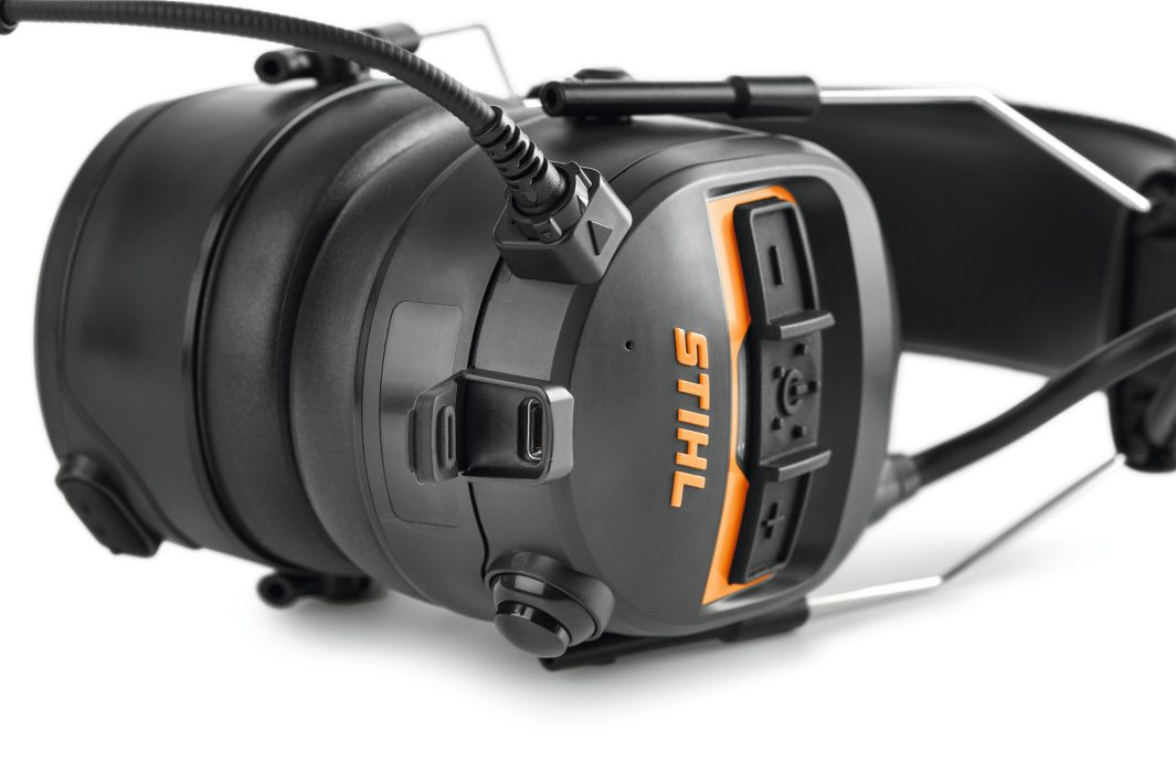 STIHL Nauszniki Ochronne ADVANCE ProCOM z Mikrofonem - Wbudowane funkcje komunikacyjne i audio