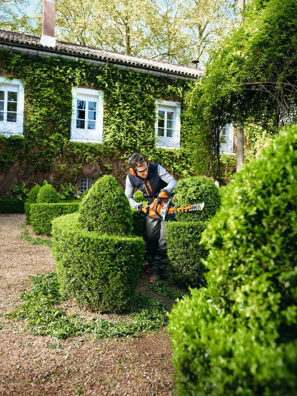 STIHL HS 56 C-E – nożyce do żywopłotów, listwa 60 cm, 0,9 KM