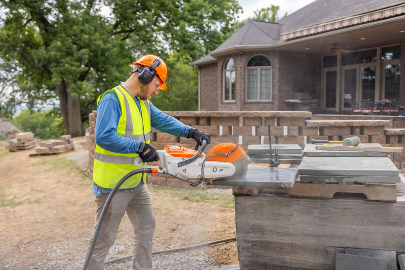 Przecinarka ratownicza STIHL TSA 300 R – mobilność i precyzja