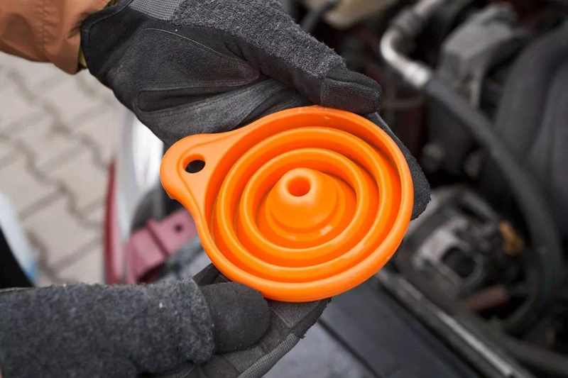 NEO TOOLS Składany lejek silikonowy