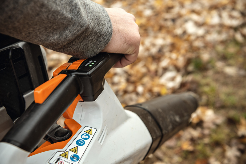 Stihl Dmuchawa akumulatorowa BGA 200 [36 V] z systemem AP. 3-stopn. regulacja mocy, funkcja Boost