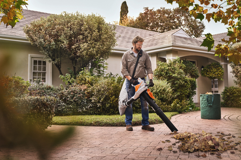 STIHL SHA 56 – odkurzacz i dmuchawa akumulatorowa 36 V