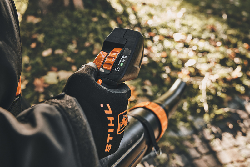 STIHL BGA 300, bez akumulatora i ładowarki 4 poziomy mocy