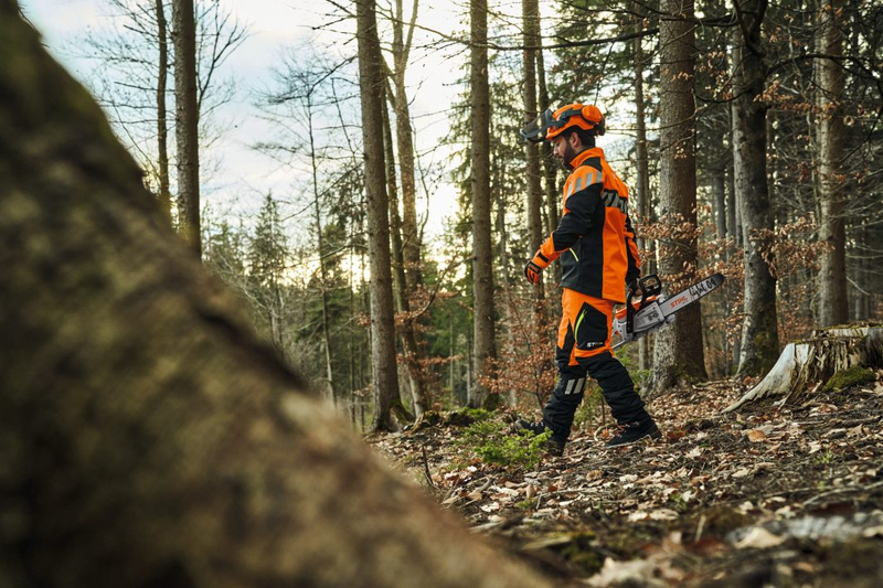 Spodnie robocze STIHL ADVANCE FlexTEC – Profesjonalne i bezpieczne