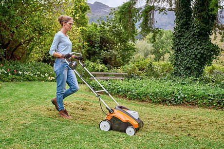 Stihl RLA 240 Wertykulator z akumulatorem AK 30 S i ładowarką AL 101