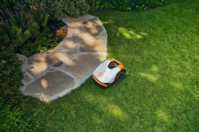 STIHL iMOW 7 – robot koszący, do 5000 m²