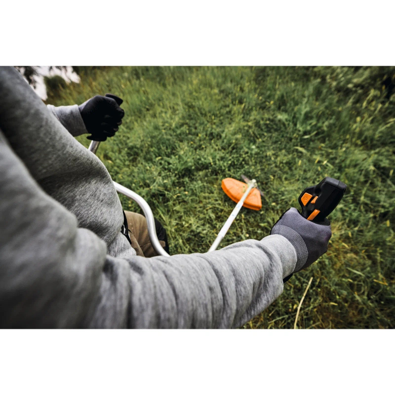 Kosa akumulatorowa STIHL FSA 140 z kierownicą (bez akumulatora i ładowarki)