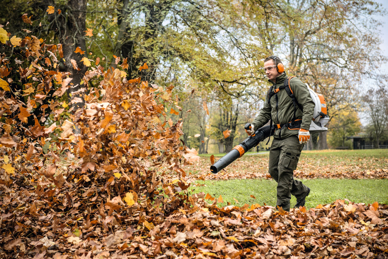 STIHL BR 800 C-E najmocniejsza dmuchawa plecakowa