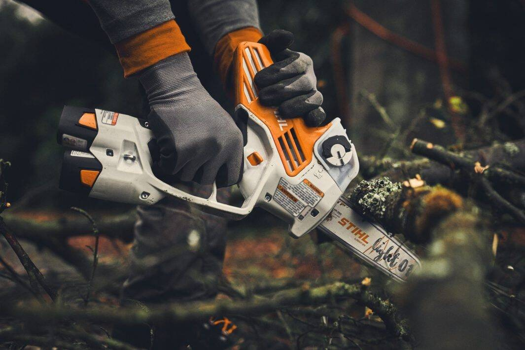 Stihl Przecinarka akumulatorowa GTA 40 + 2 x AS2 + ładowarka AL 5-2 + walizka - ergonomia i komfort użytkowania