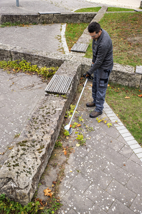 Stihl Kombimotor akumulatorowy KMA 135 R [36 V] z systemem AP. Jednostka napędowa - filtr powietrza