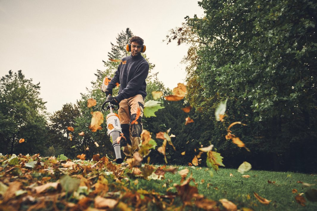 STIHL Akumulatorowy KombiMotor KMA 200 R - inwestycja w przyszłość