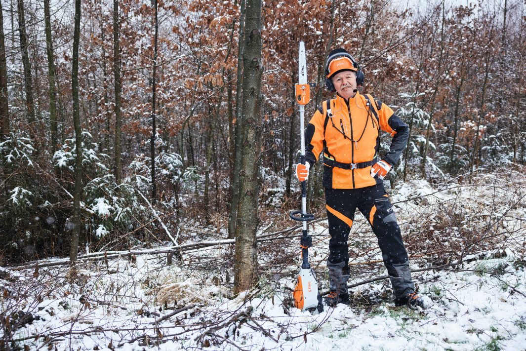 STIHL Spodnie ADVANCE X-Light czarne – ultralekkie i wytrzymałe - widoczność i bezpieczeństwo
