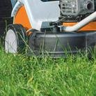 Stihl kosiarka spalinowa RM 3 RT [Moc 3,5 KM] Szer. koszenia 48 cm, poj. kosza 80L - łatwa regulacja wysokości koszenia