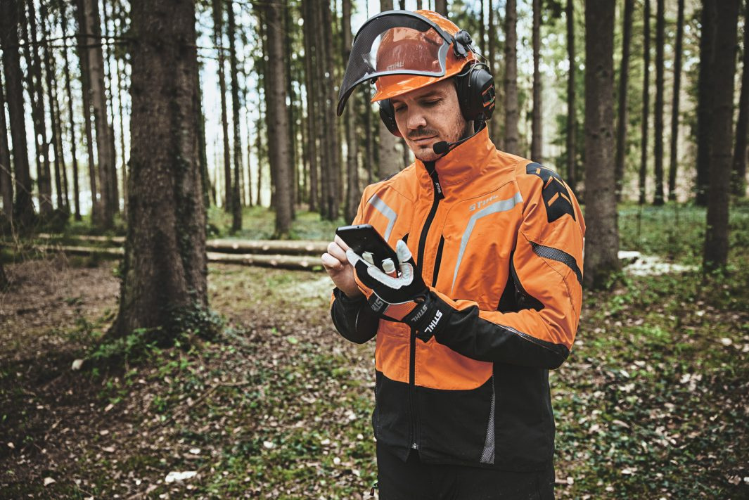 STIHL Advance X-Vent ProCOM – hełm ochronny z wentylacją i ProCOM - ochrona słuchu