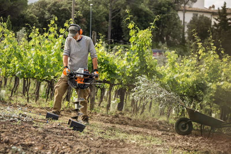 STIHL BT 131 – wiertnica spalinowa bez wiertła 1,9 KM