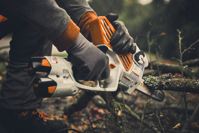 Stihl Przecinarka akumulatorowa GTA 40  [ 21,6 V] Prowadnica: 15 cm 1/4" 1,1 BEZ AKUMULATORA I ŁADOWARKI !!