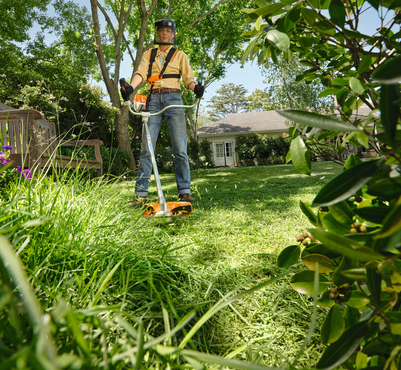 Stihl Kosa akumulatorowa FSA 80 [36 V] Ciężar 4,9 kg, tarcza tnąca GRASSCUT 230-2