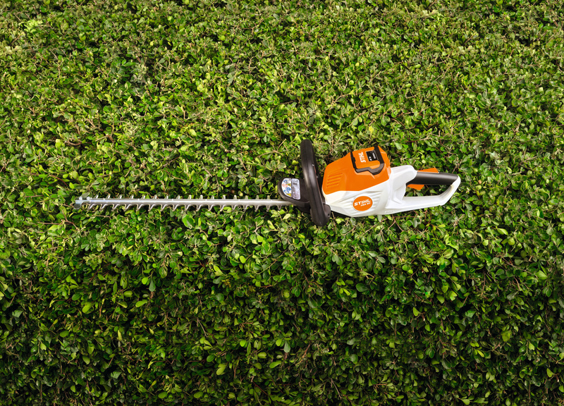 STIHL Nożyce akumulatorowe HSA 50 – zestaw 2 × AK 20 + AL 101