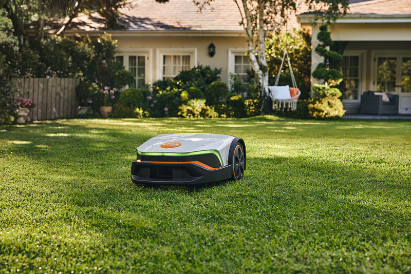 STIHL iMOW 6 – robot koszący, do 3000 m² (powystawowy)
