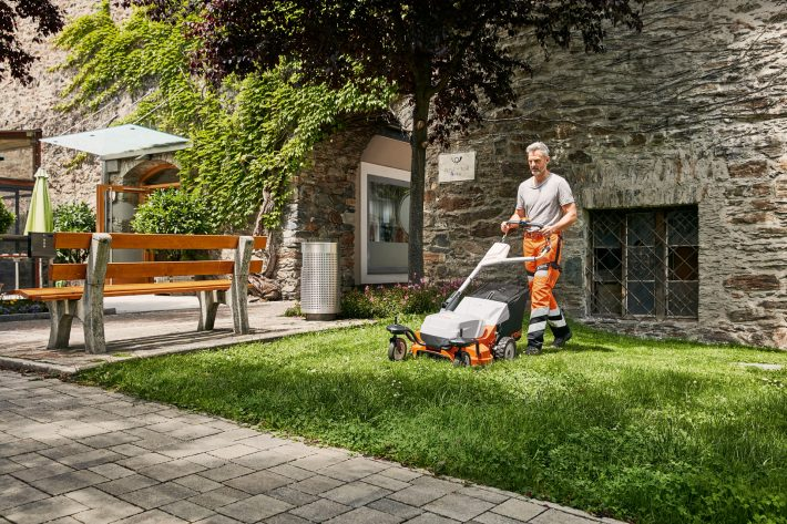 Stihl Zestaw RMA 765 V [Moc 1500 W] z systemem AP. Urządzenie + AR 3000 L + AL 500 + adapter