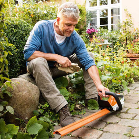 Stihl Nożyce akumulatorowe HSA 45 [18 V] Ciężar 2,3 kg, listwa tnąca o dł. 50 cm