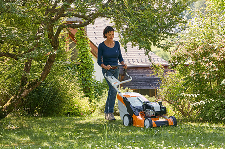 Stihl kosiarka spalinowa RM 650 VE [Moc 3,5 KM] Szer. koszenia 48 cm, poj. kosza 70L